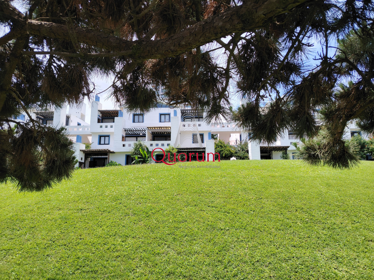 Apartamento ID.452 - Venta Apartamento 2 dormitorios 2 baños Punta del Este Playa Brava