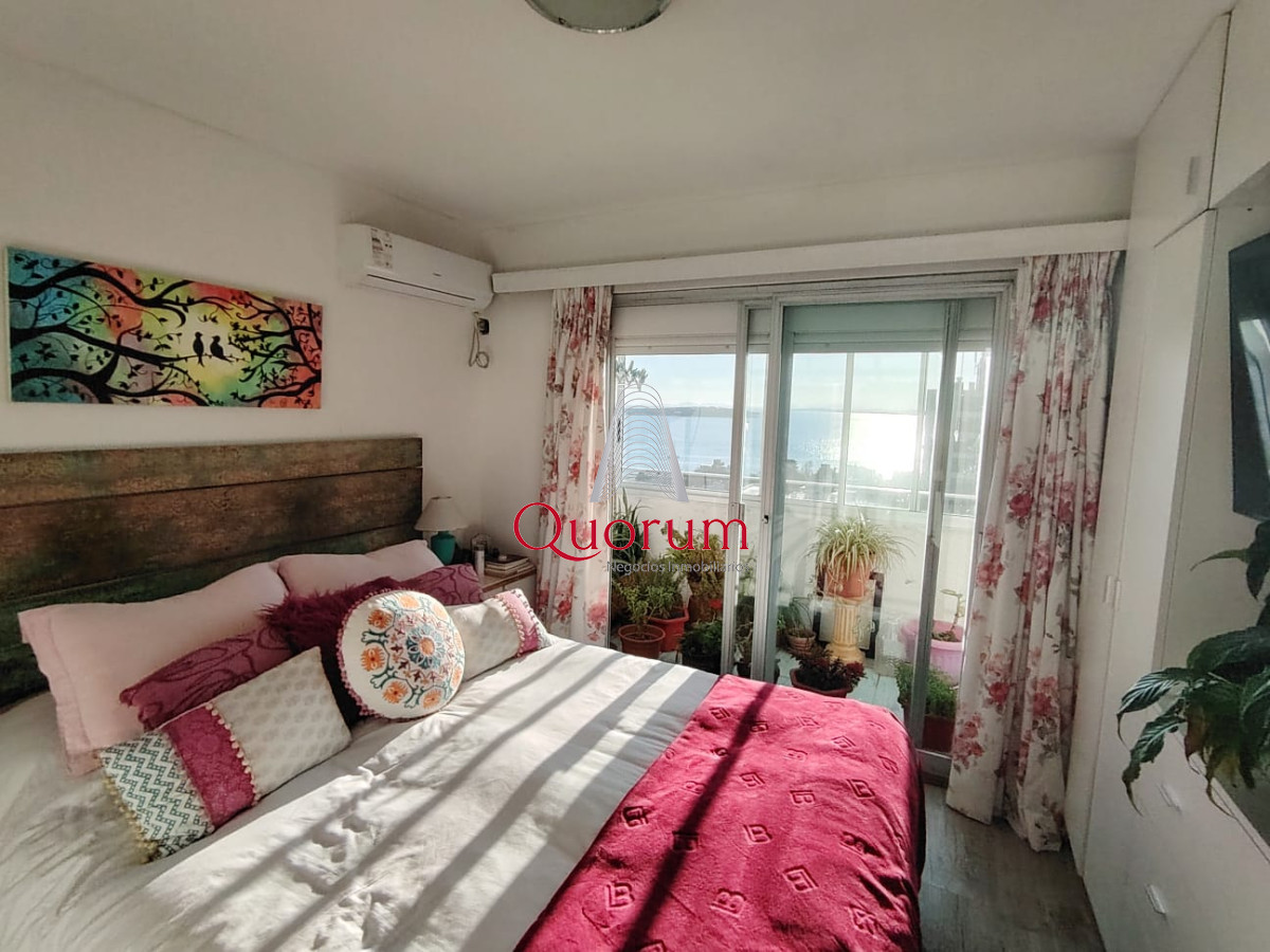 Apartamento ID.505 - Venta Apartmento Punta del Este, Península, 2 dormitorios, gran vista al mar.