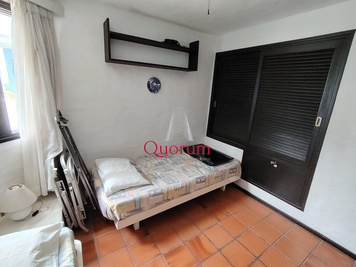 Apartamento ID.452 - Venta Apartamento 2 dormitorios 2 baños Punta del Este Playa Brava