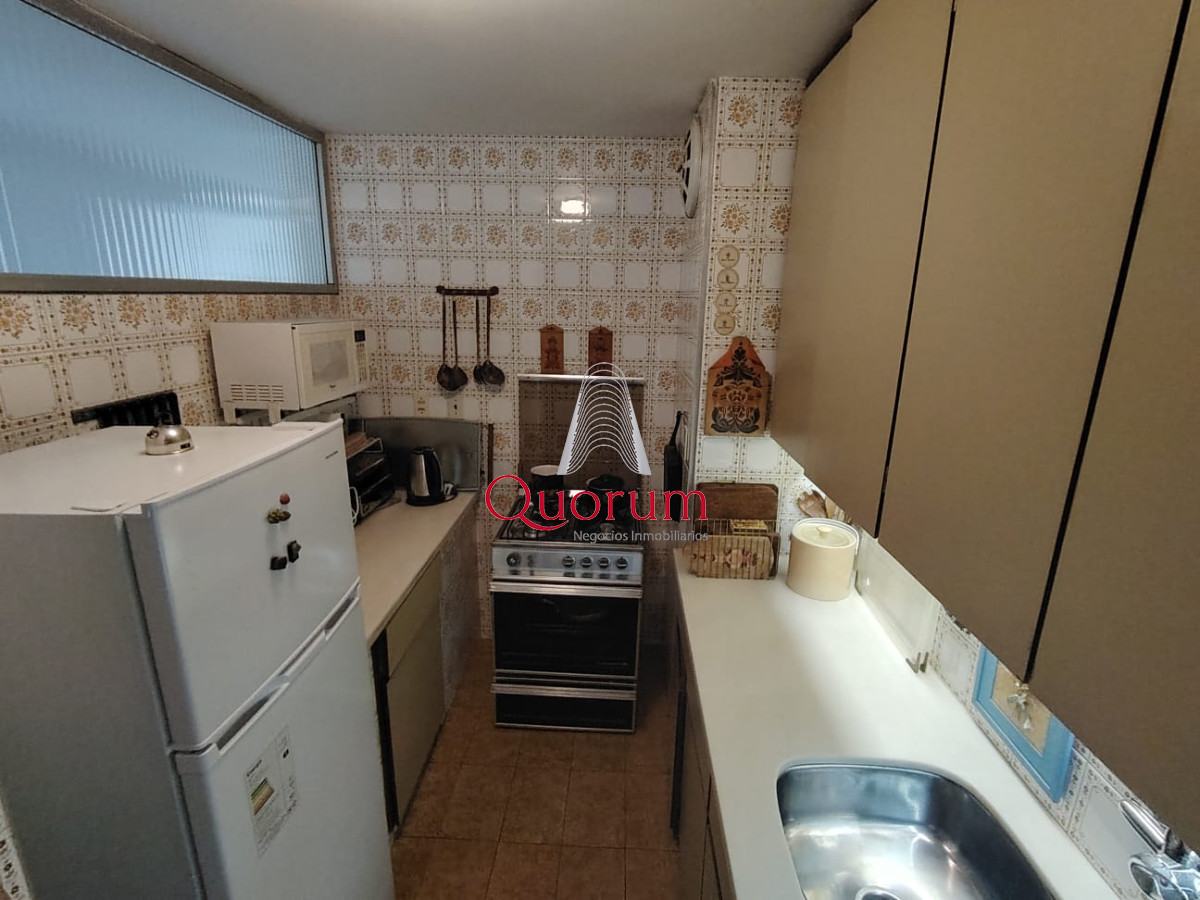 Apartamento ID.516 - Alquiler temporada apartamento 1dormitorio y medio frente al mar Playa Brava Punta del Este