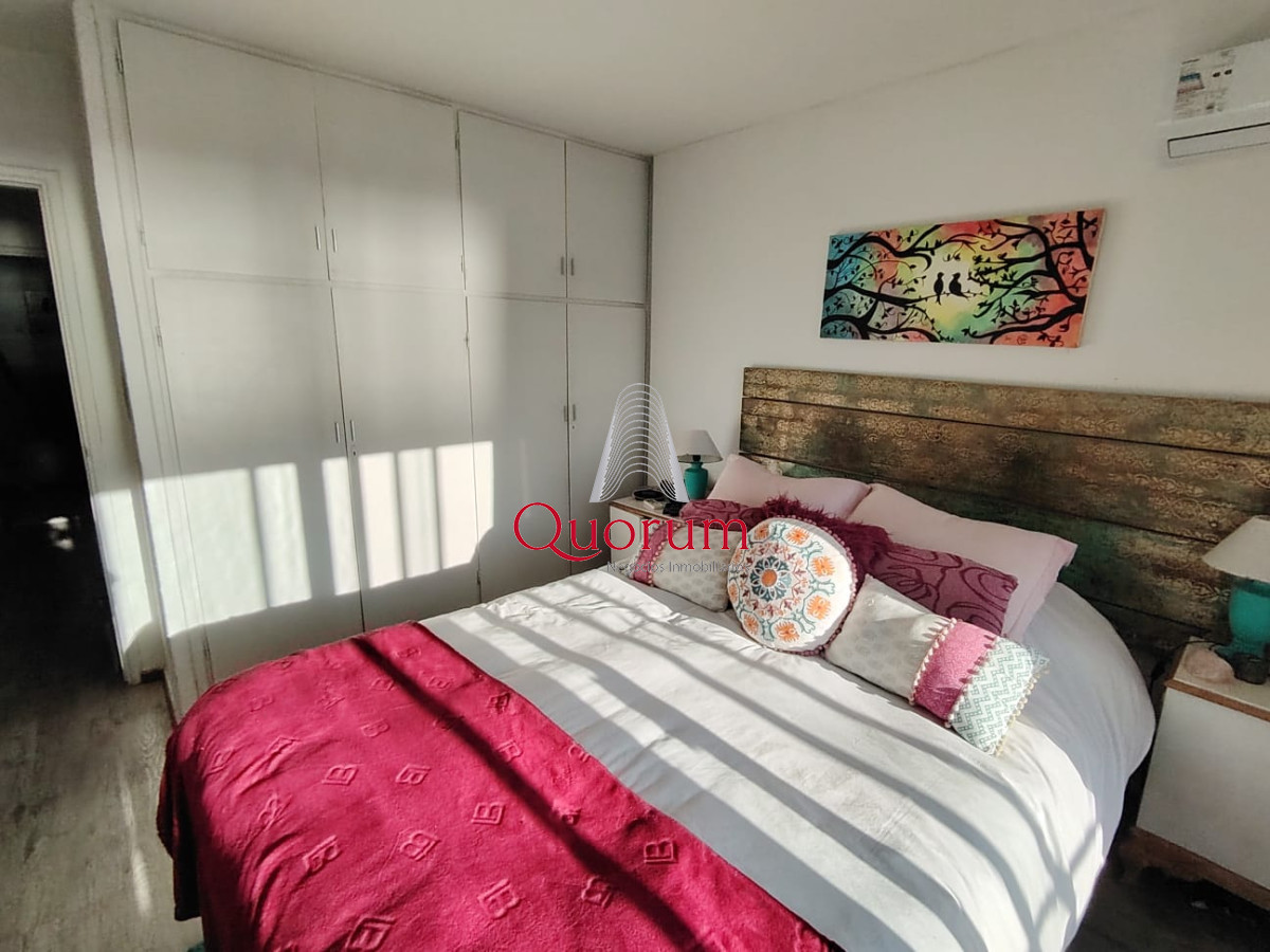 Apartamento ID.505 - Venta Apartmento Punta del Este, Península, 2 dormitorios, gran vista al mar.