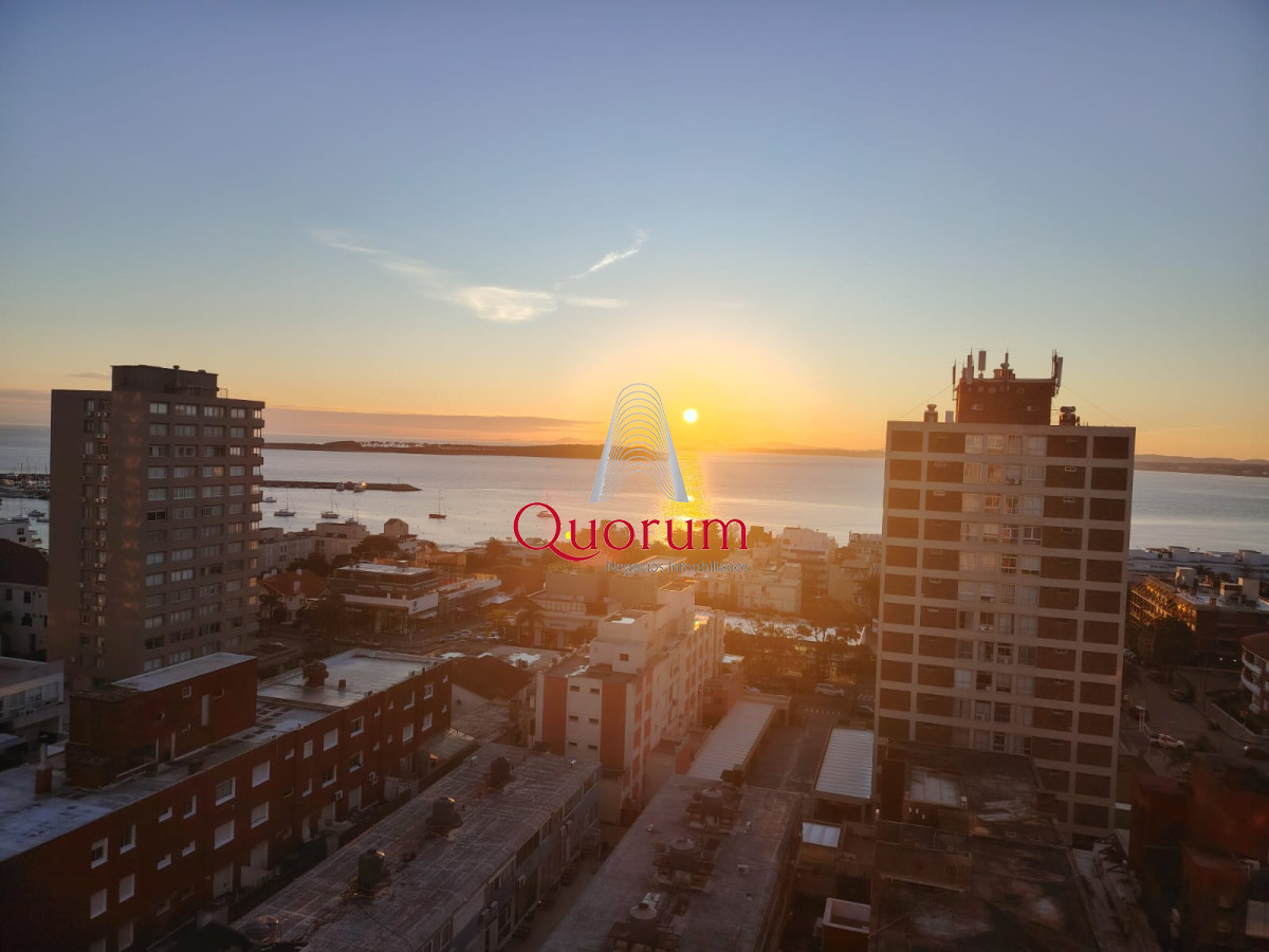 Apartamento ID.505 - Venta Apartmento Punta del Este, Península, 2 dormitorios, gran vista al mar.