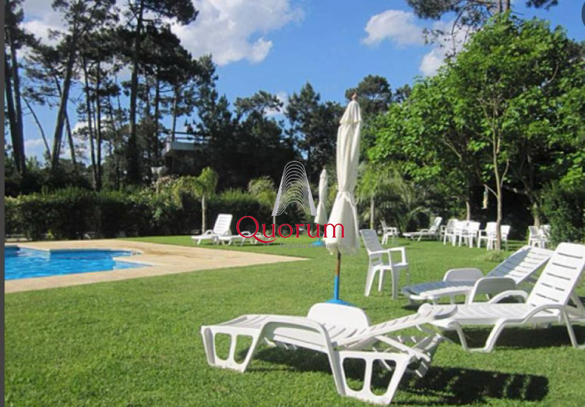 Apartamento ID.428 - Venta apartamento 3 dormitorios 2 baños Oportunidad Punta del Este
