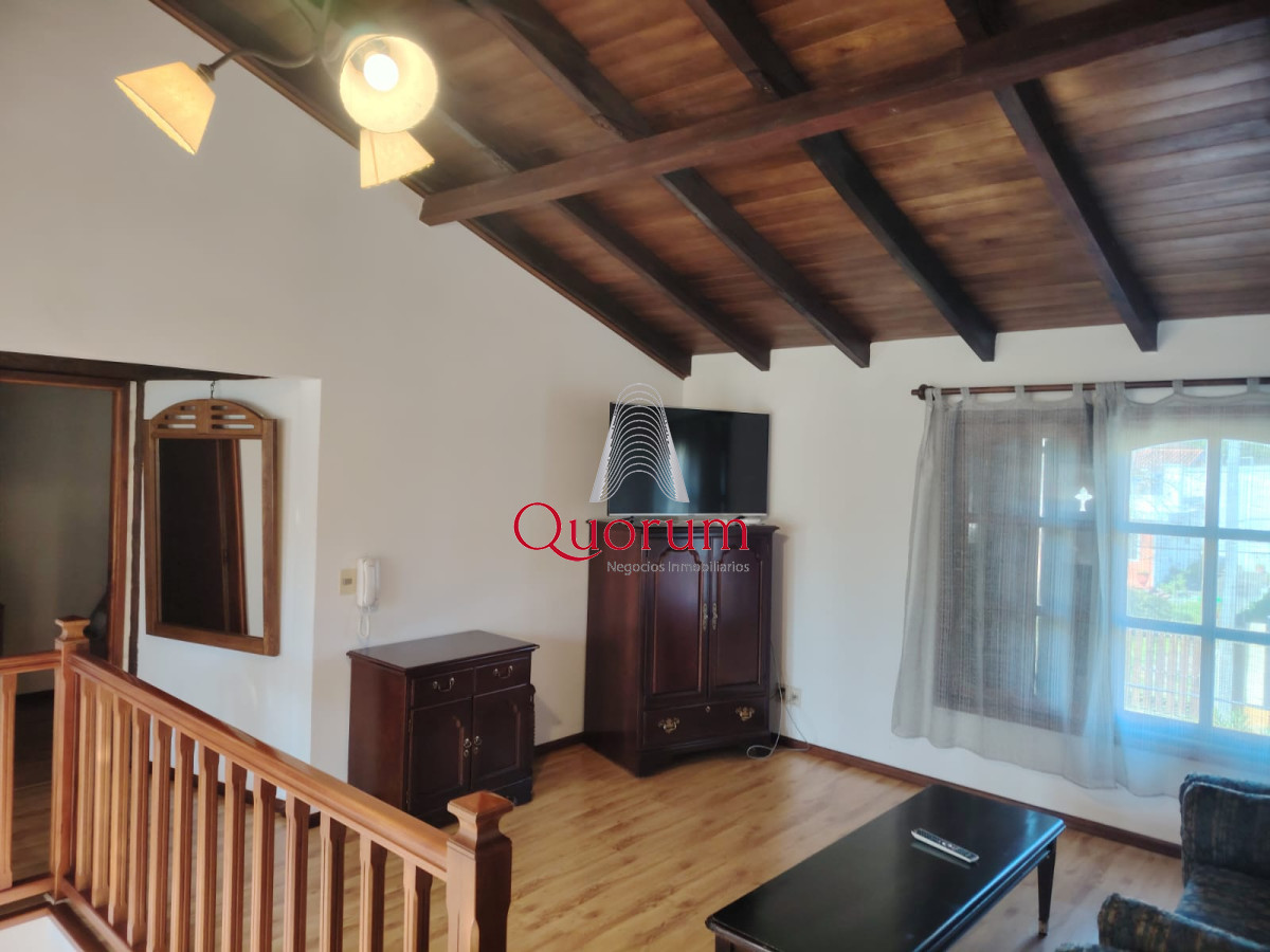Casa ID.512 - Venta Casa 6 dormitorios Playa Mansa Punta del Este Uruguay