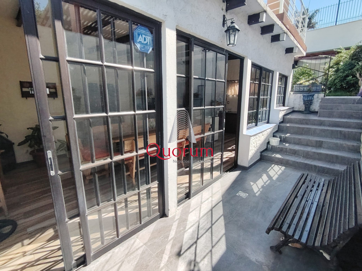 Casa ID.529 - Venta casa 4 dormitorios 3 baños en Malvin Montevideo