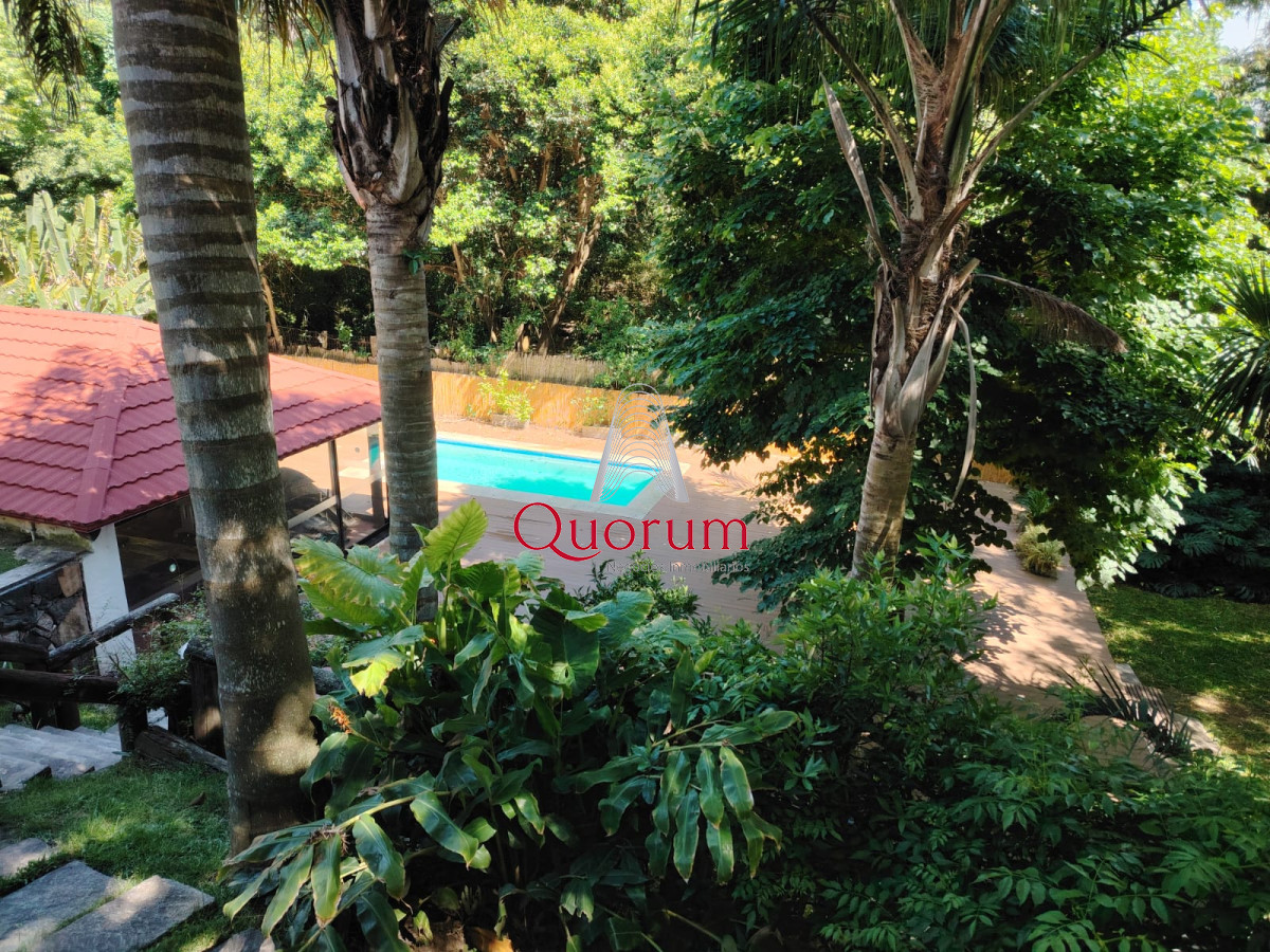 Casa ID.512 - Venta Casa 6 dormitorios Playa Mansa Punta del Este Uruguay