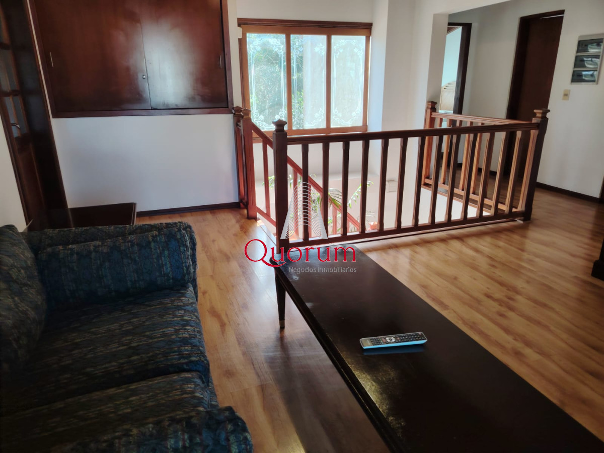 Casa ID.512 - Venta Casa 6 dormitorios Playa Mansa Punta del Este Uruguay