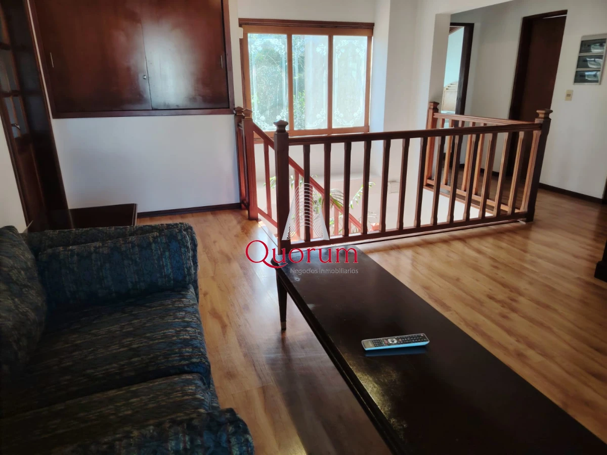 Casa ID.512 - Venta Casa 6 dormitorios Playa Mansa Punta del Este Uruguay