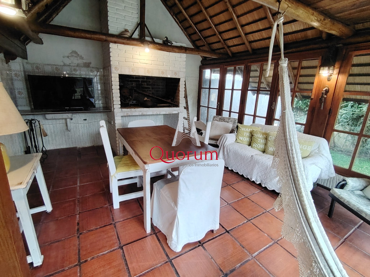 Casa ID.500 - Venta casa 3 dormitorios 2 baños y apartamento con entrada independiente en el centro de Maldonado Maldonado
