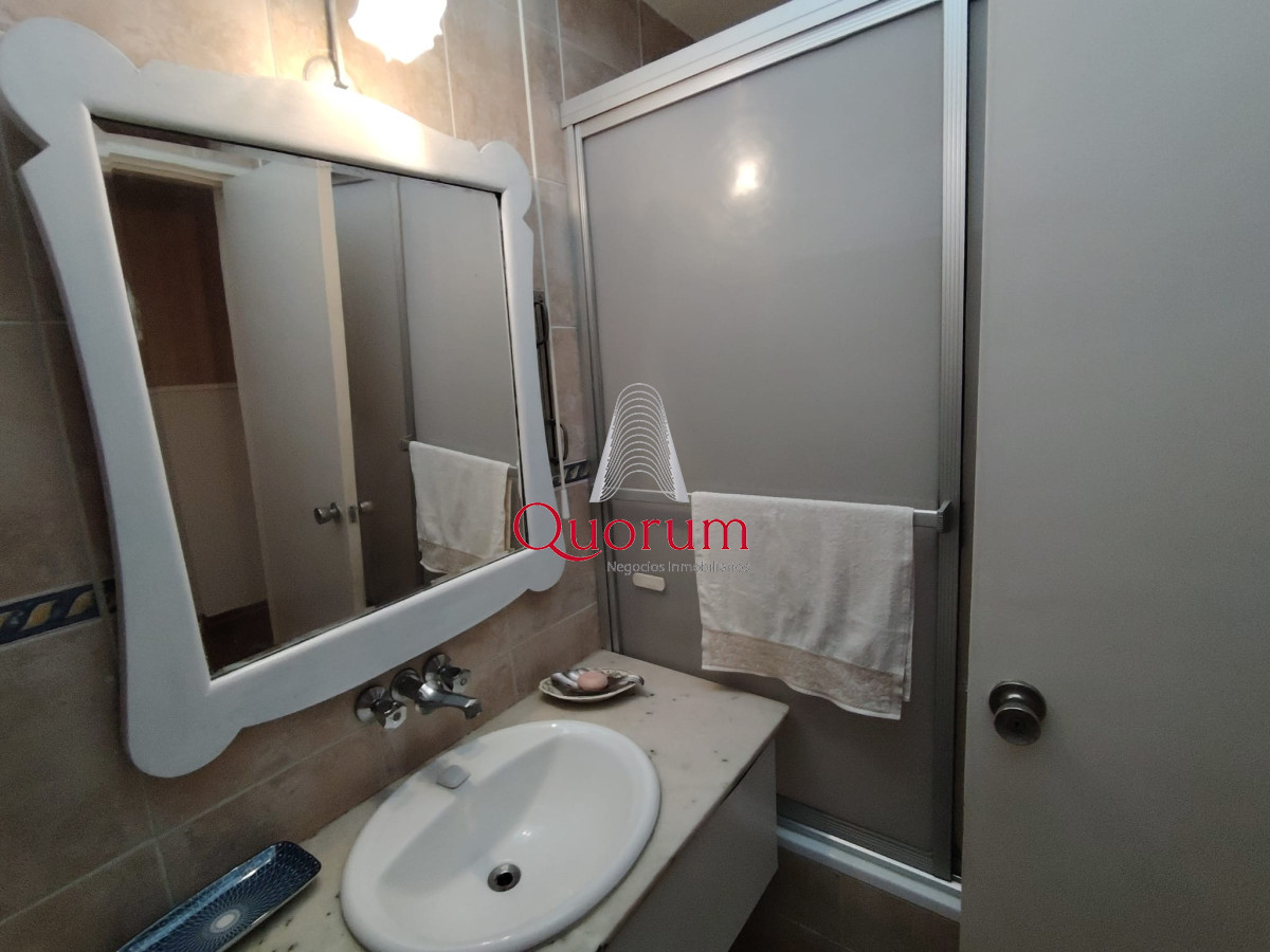 Casa ID.500 - Venta casa 3 dormitorios 2 baños y apartamento con entrada independiente en el centro de Maldonado Maldonado