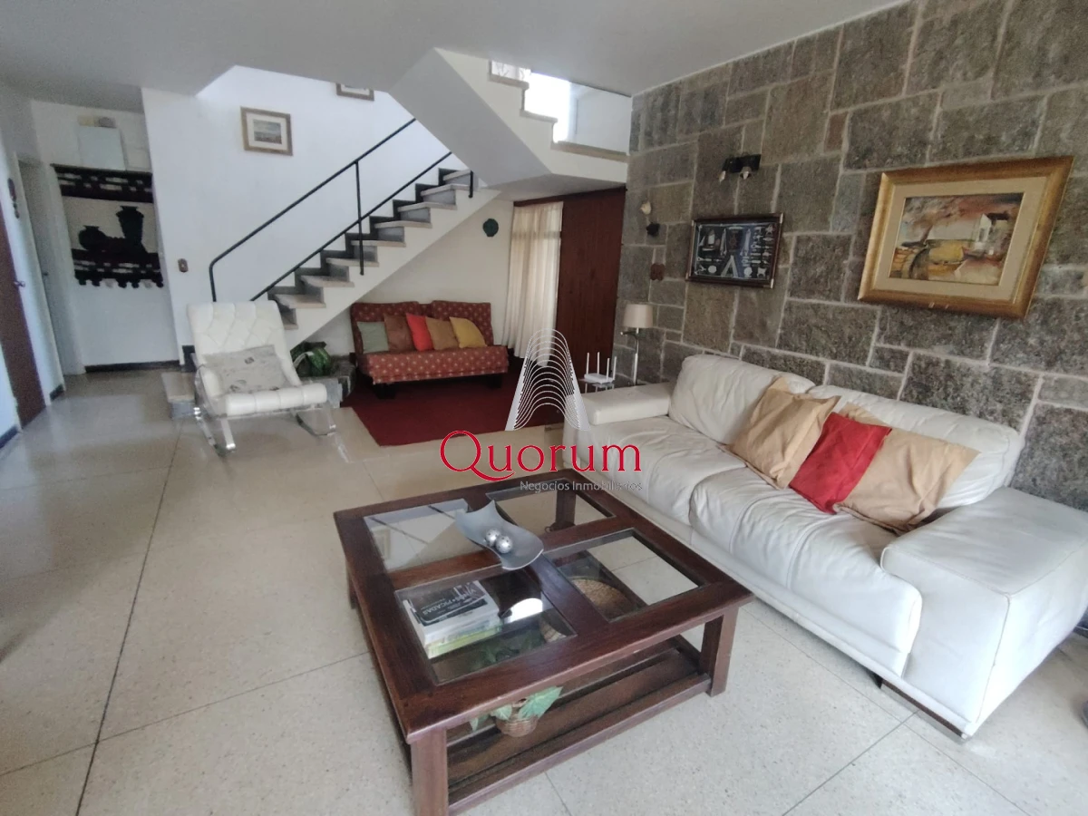 Casa ID.548 - Alquiler temporada 2027 Casa 4 dormitorios Punta del Este Playa Mansa