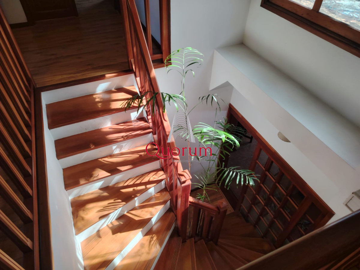 Casa ID.512 - Venta Casa 6 dormitorios Playa Mansa Punta del Este Uruguay