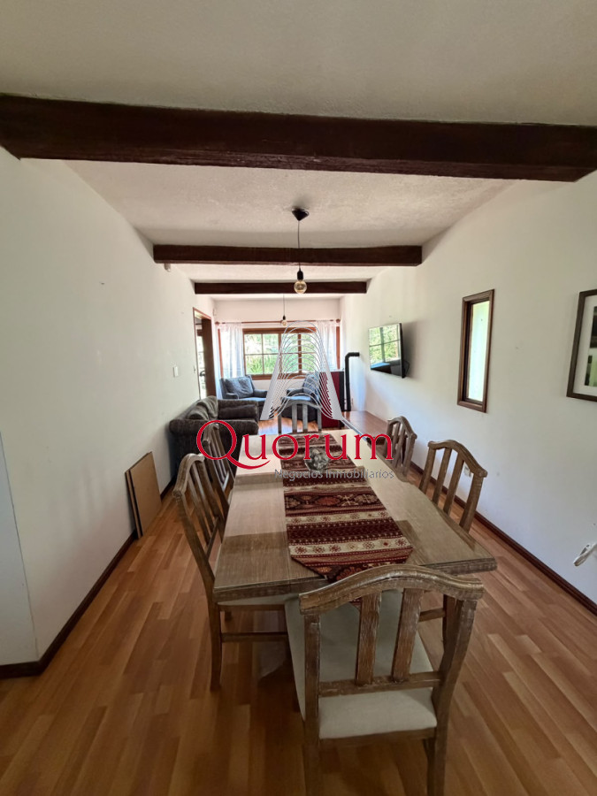Casa ID.512 - Alquiler temporario Casa 5 dormitorios  Playa Mansa Punta del Este Uruguay 