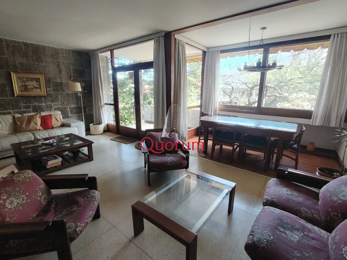 Casa ID.548 - Alquiler temporada 2027 Casa 4 dormitorios Punta del Este Playa Mansa