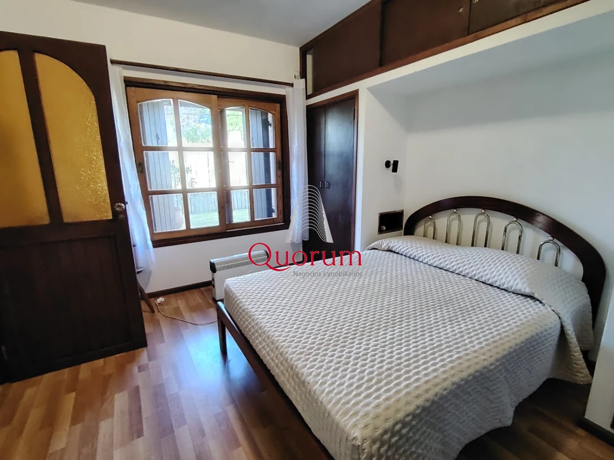 Casa ID.512 - Venta Casa 6 dormitorios Playa Mansa Punta del Este Uruguay