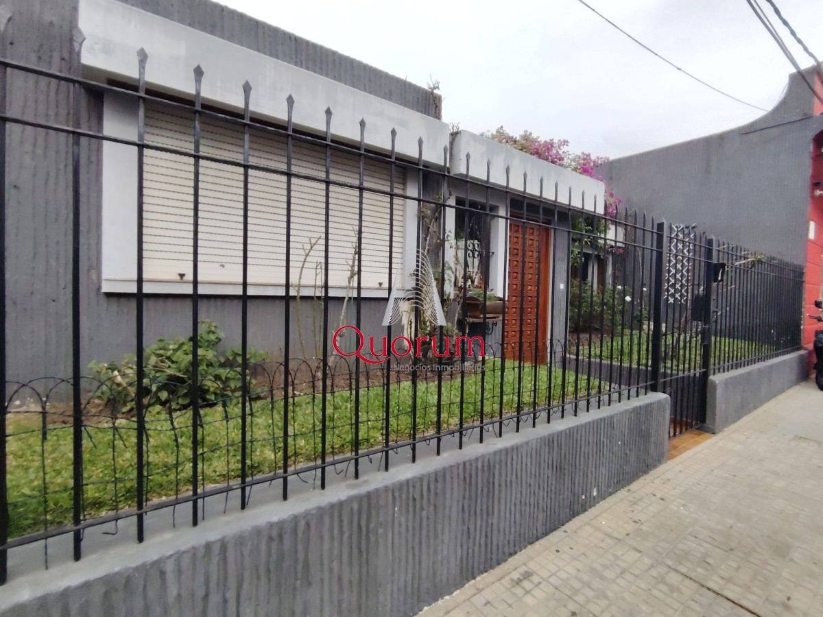 Casa ID.500 - Venta casa 3 dormitorios 2 baños y apartamento con entrada independiente en el centro de Maldonado Maldonado