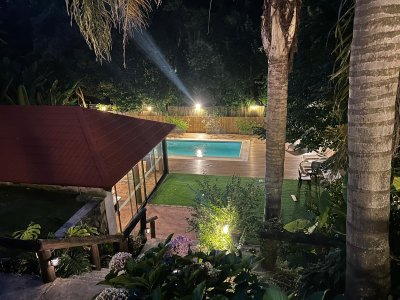 Venta Casa 6 dormitorios Playa Mansa Punta del Este Uruguay