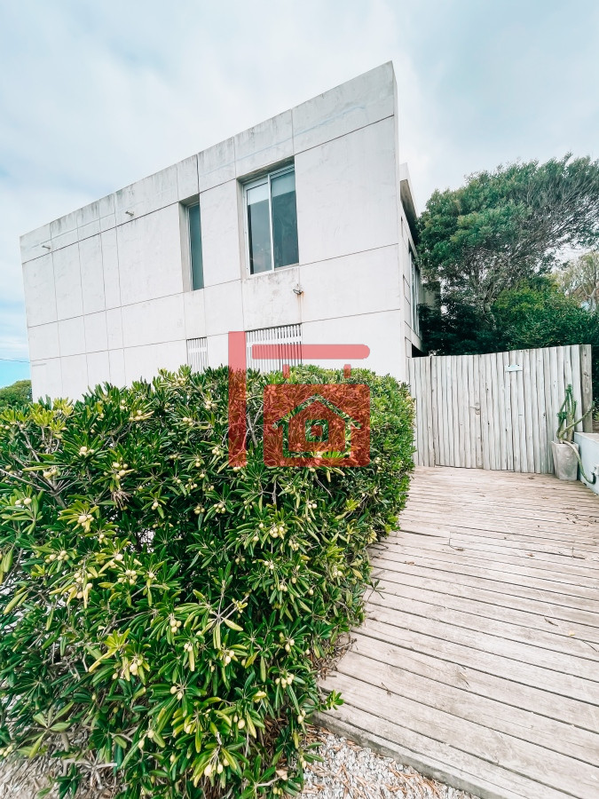 Casa ID.398 - Casa frente al mar en el chorro, manantiales.