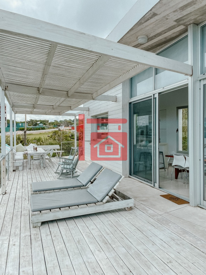 Casa ID.398 - Casa frente al mar en el chorro, manantiales.