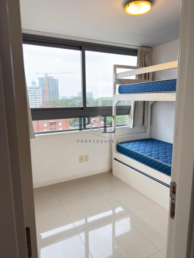 Apartamento en venta de 2 dormitorios en edificio Chronos, Punta del Este - Imagen 7