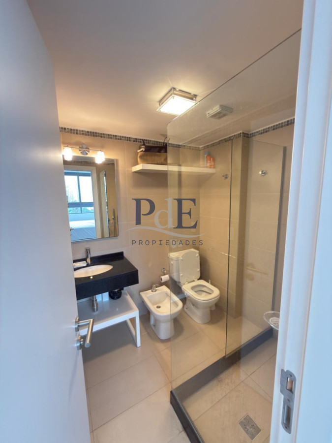 Apartamento en venta de 2 dormitorios en edificio Chronos, Punta del Este - Imagen 12