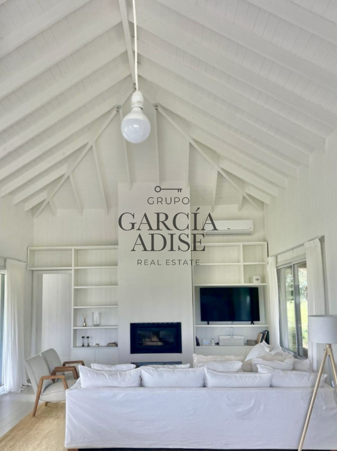 Casa ID.446/ - Casa en La Barra, Don Miguel