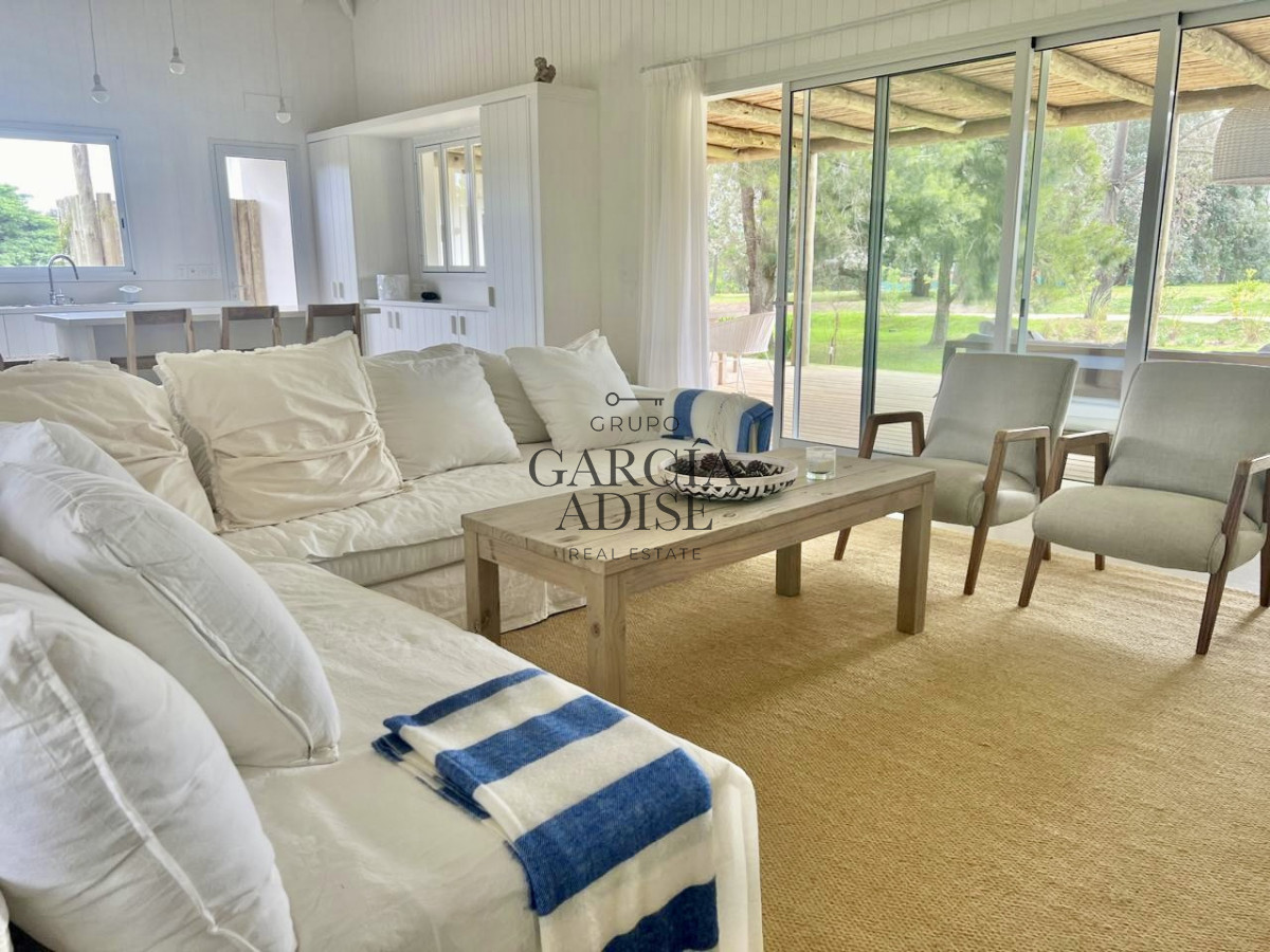 Casa ID.446/ - Casa en La Barra, Don Miguel