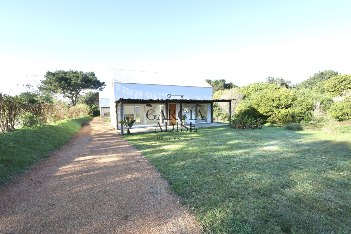 Casa ID.438/2-Casas-a-estrenar-en-Arenas-de-jose-ignacio - 2 Casas a estrenar en Arenas de jose ignacio