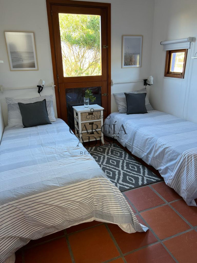 Casa ID.388/Casa-a-una-cuadra-de-Playa-la-Juanita - Casa a una cuadra de Playa la Juanita