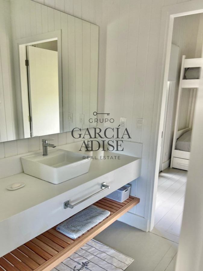 Casa ID.446/ - Casa en La Barra, Don Miguel
