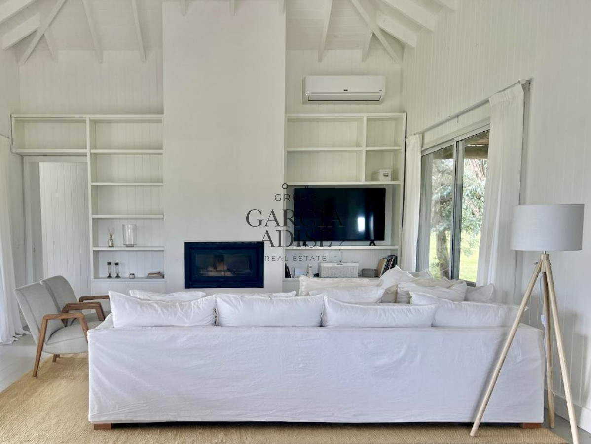 Casa ID.446/ - Casa en La Barra, Don Miguel