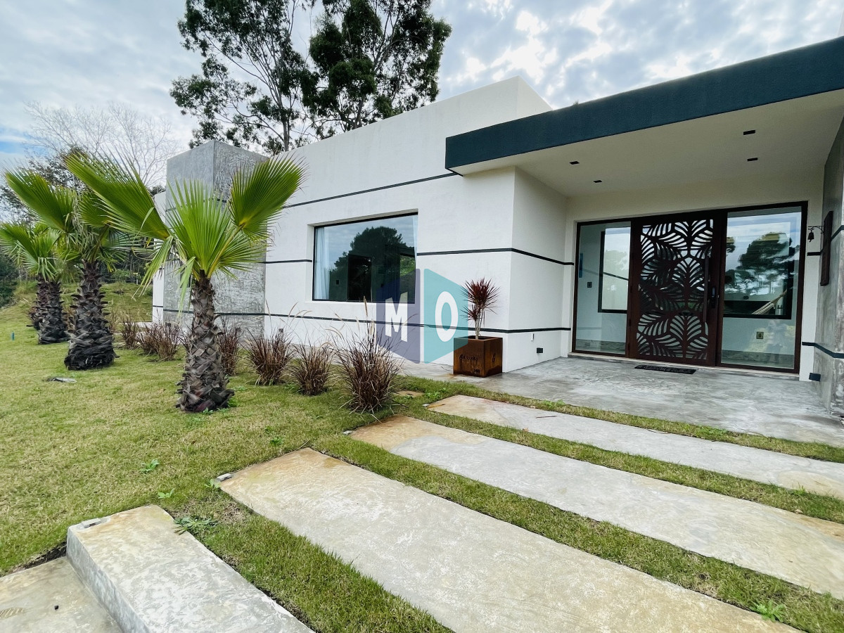 Casa ID.775 - Hermosa casa en Acres de Solanas