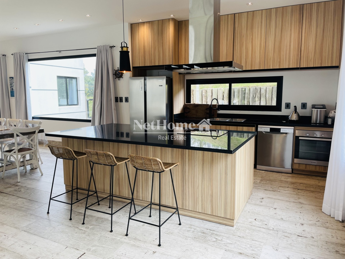 Casa ID.656 - Hermosa casa en Acres de Solanas