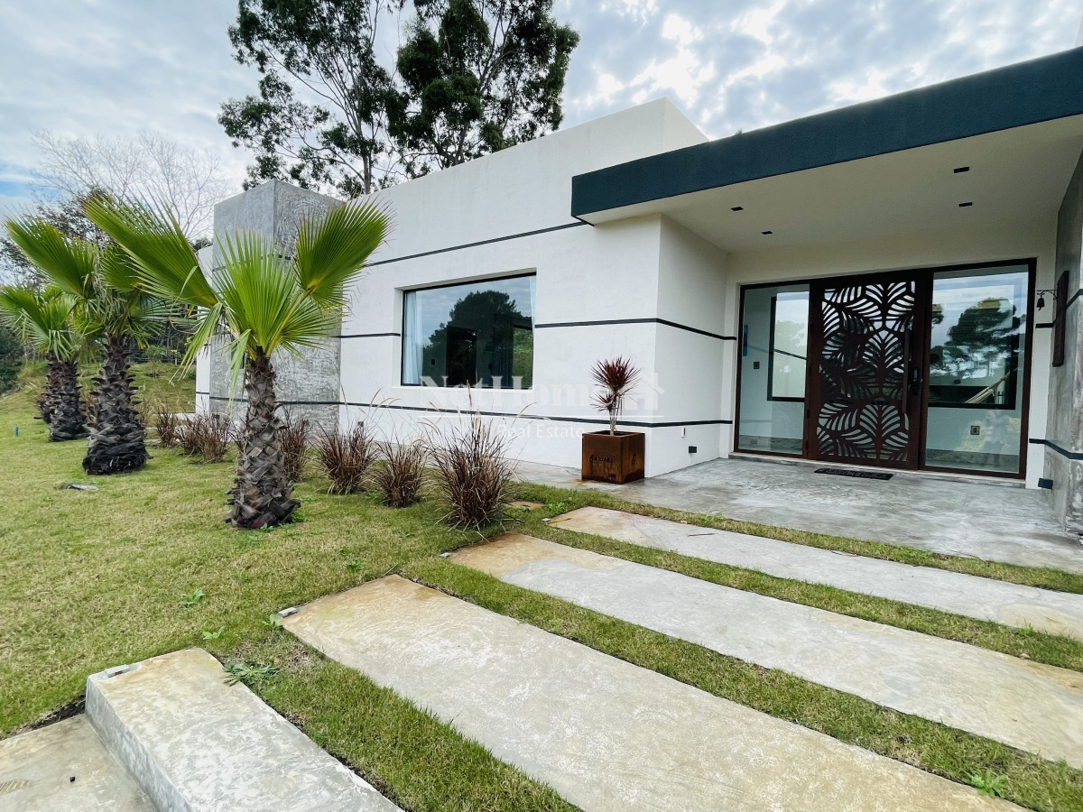 Casa ID.656 - Hermosa casa en Acres de Solanas