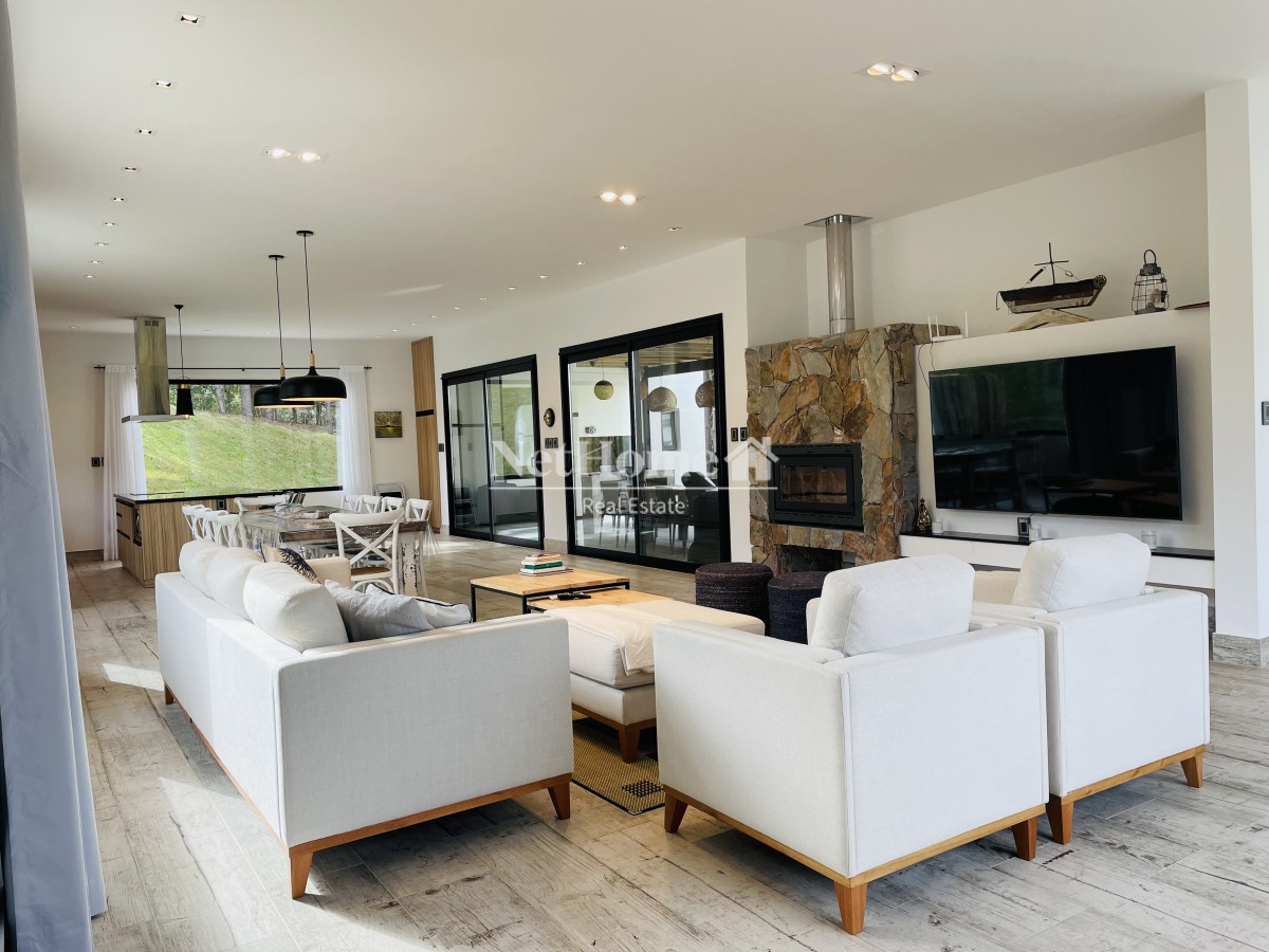 Casa ID.656 - Hermosa casa en Acres de Solanas