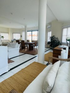 alquiler de oficina con vista 360º en punta del este - ccp37781l