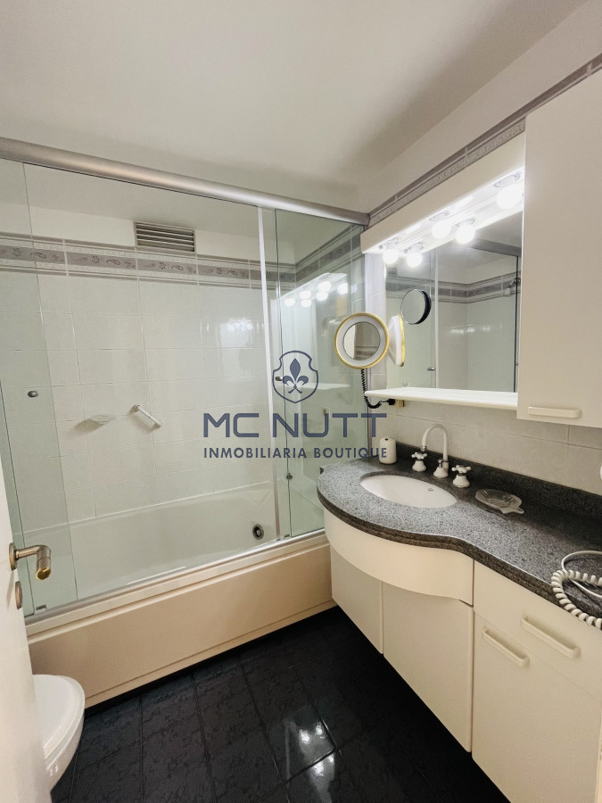 Apartamento Ref.594/ - Apartamento en Punta del Este, Punta del Este