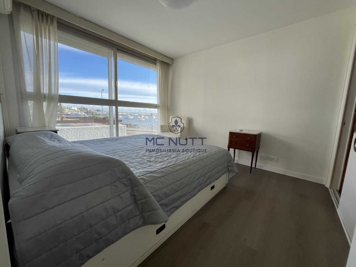 Apartamento Ref.593/ - Venta de departamento frente al mar en Punta del Este