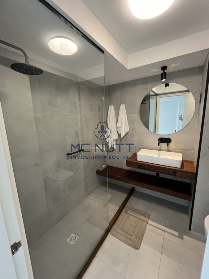 Apartamento Ref.593/ - Venta de departamento frente al mar en Punta del Este
