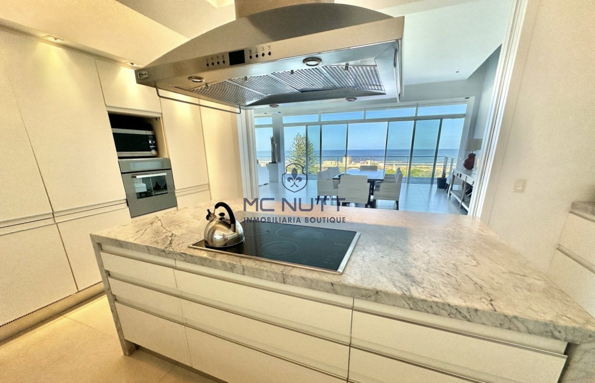 Apartamento Ref.640/ - Unidad en edificio único y de lujo