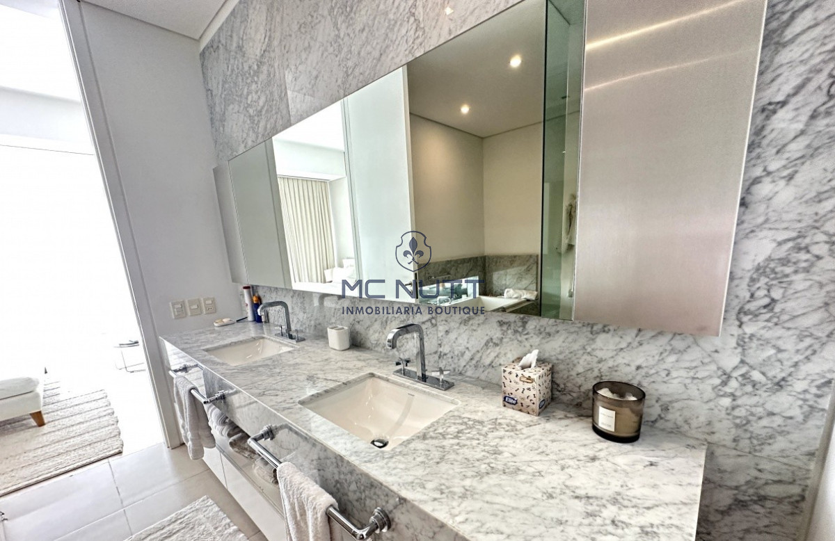 Apartamento Ref.640/ - Unidad en edificio único y de lujo