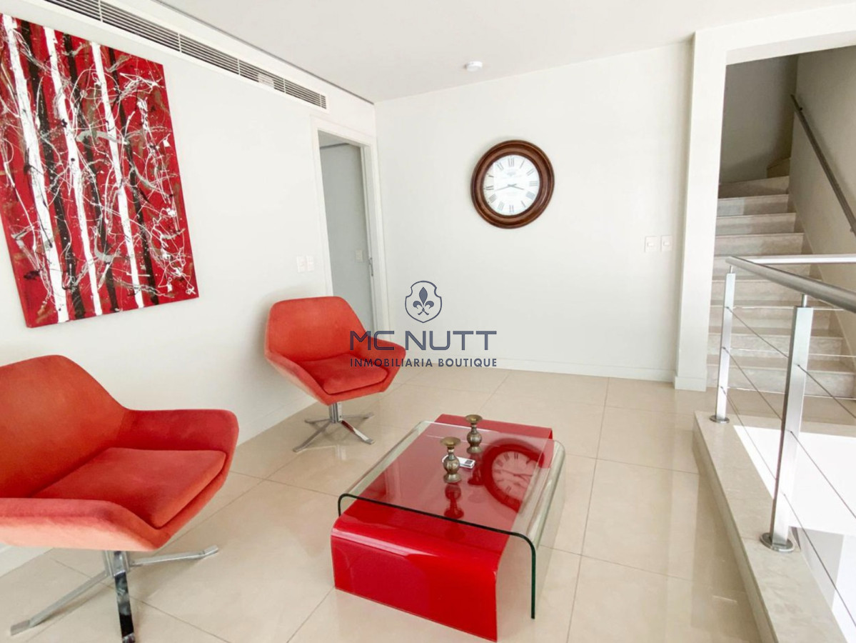 Apartamento Ref.697/ - Excepcional Penthouse en mansa