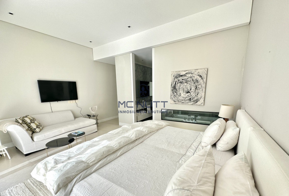 Apartamento Ref.640/ - Unidad en edificio único y de lujo