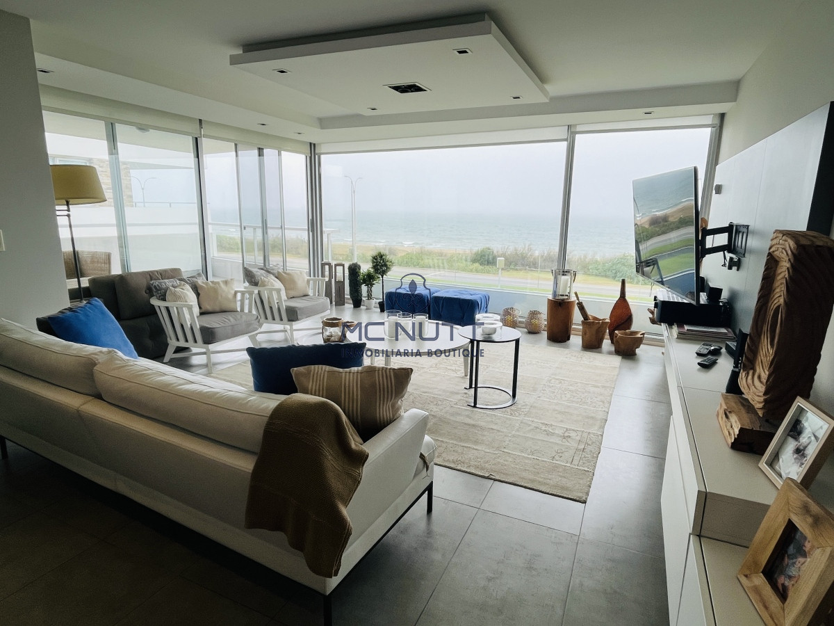 Apartamento Ref.656/ - VENTA DEPARTAMENTO PRIMERA LINEA PLAYA MANSA