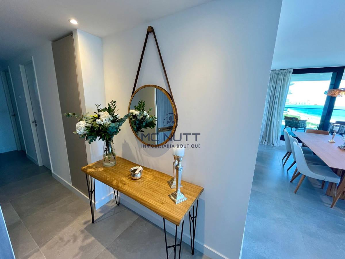 Apartamento Ref.651/ - LUJOSO APARTAMENTO EN PRIMERA LINEA DE PLAYA MANSA