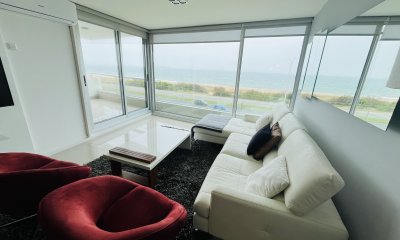 DEPARTAMENTO EN VENTA PRIMERA LINEA PLAYA MANSA