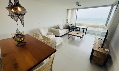 APARTAMENTO EN VENTA PRIMERA LINEA PLAYA MANSA