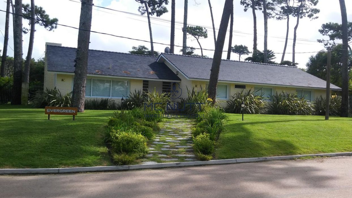 Casa ID.624/ - VENTA DE CASA EN PUNTA DEL ESTE