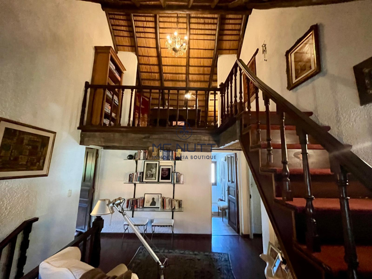 Casa ID.652/ - AMPLIA PROPIEDAD EN VENTA EN MANSA