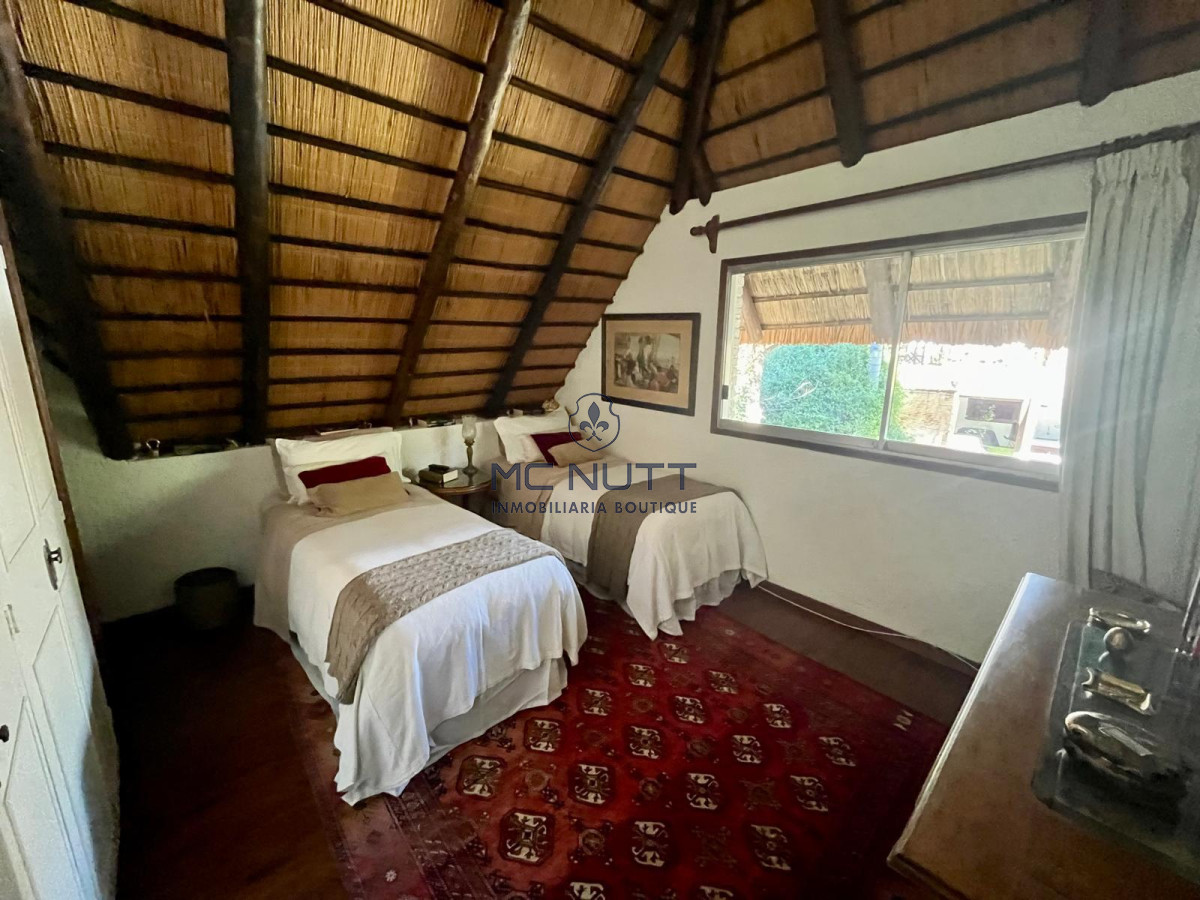 Casa ID.652/ - AMPLIA PROPIEDAD EN VENTA EN MANSA